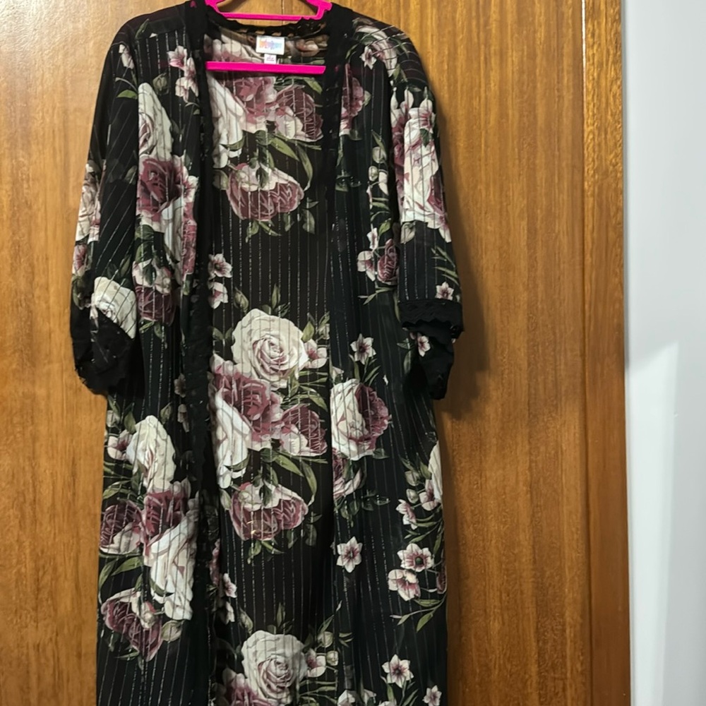 LuLaRoe Chloe kimono